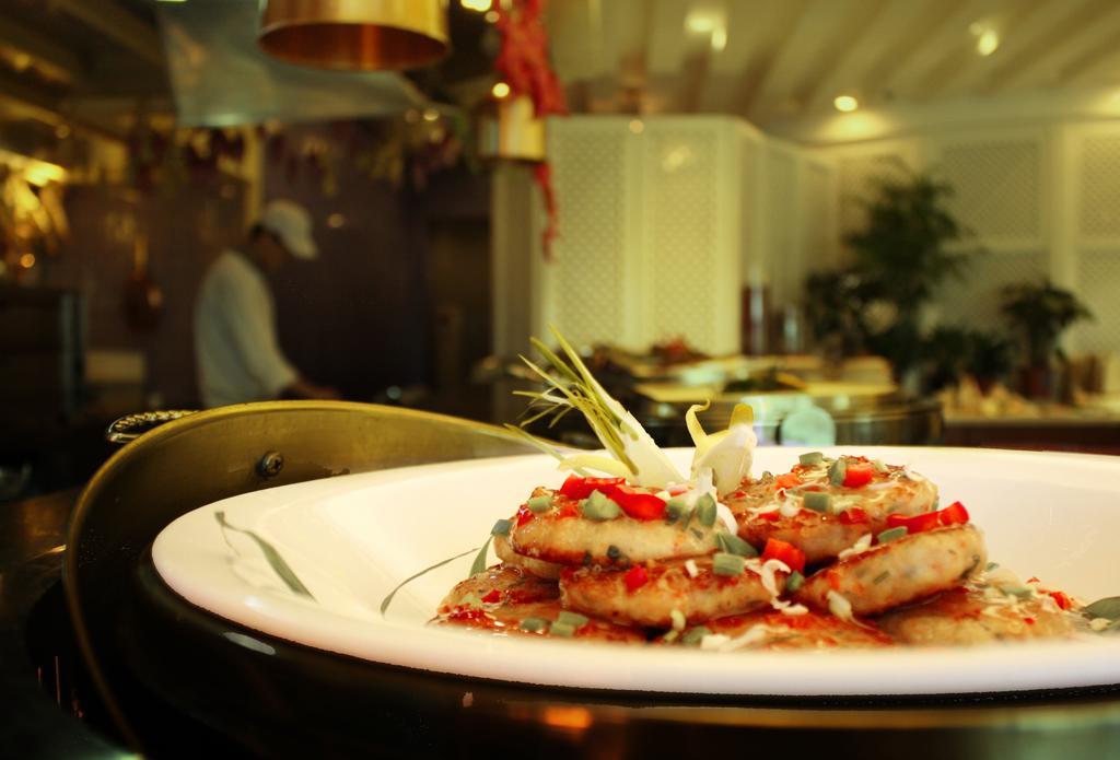 Ruishi Hotel Dalian Esterno foto