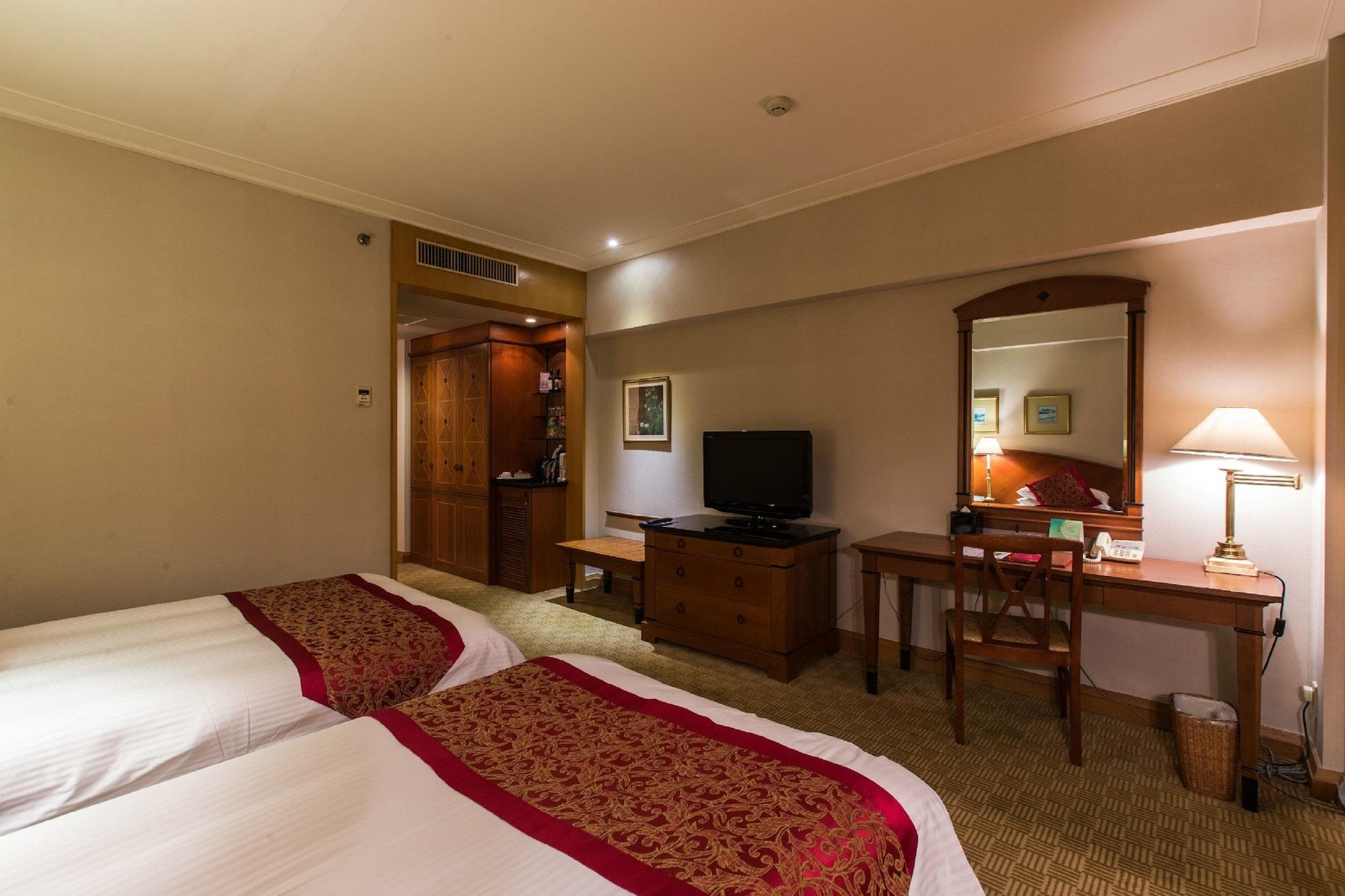 Ruishi Hotel Dalian Esterno foto
