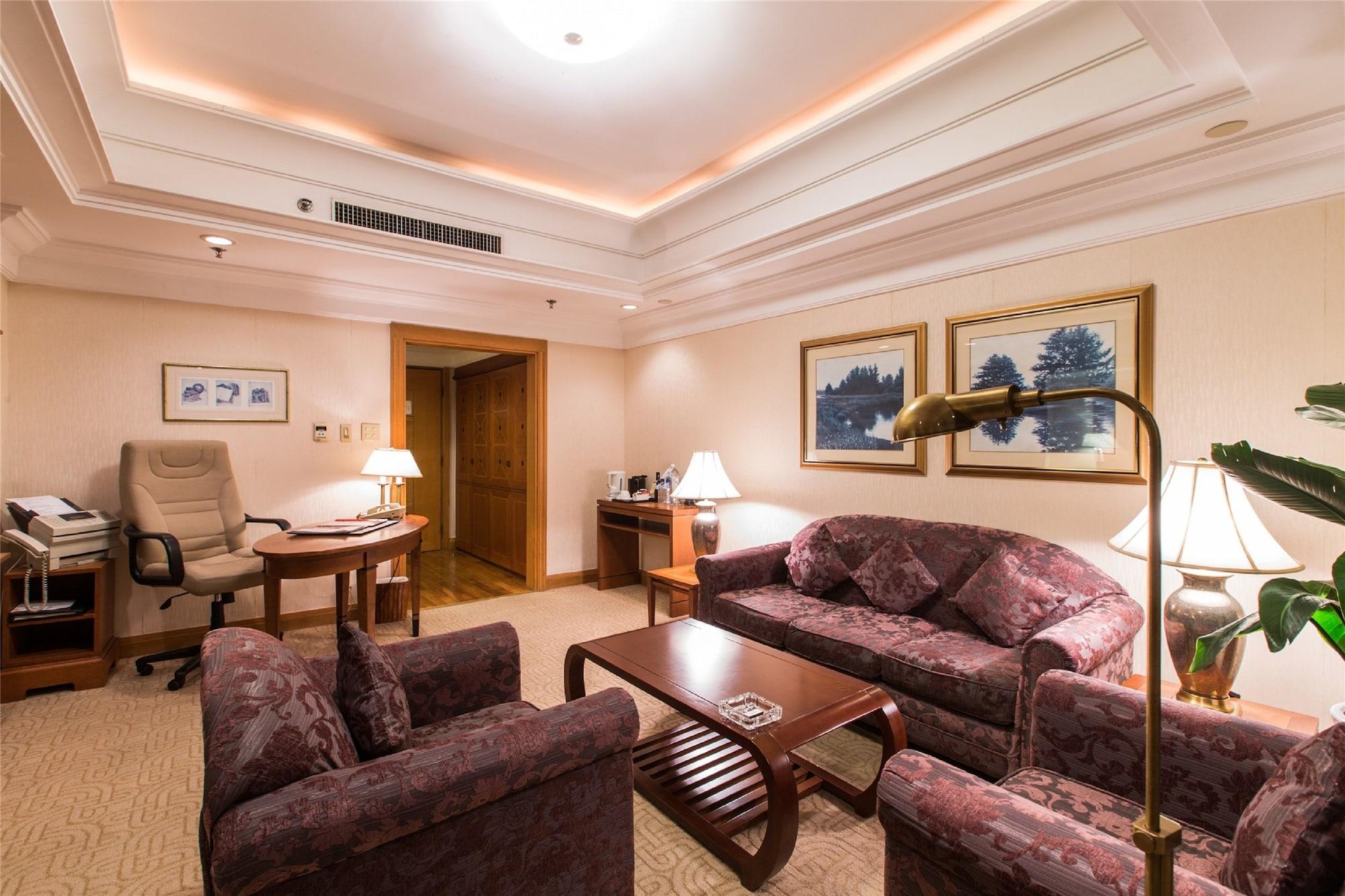 Ruishi Hotel Dalian Esterno foto
