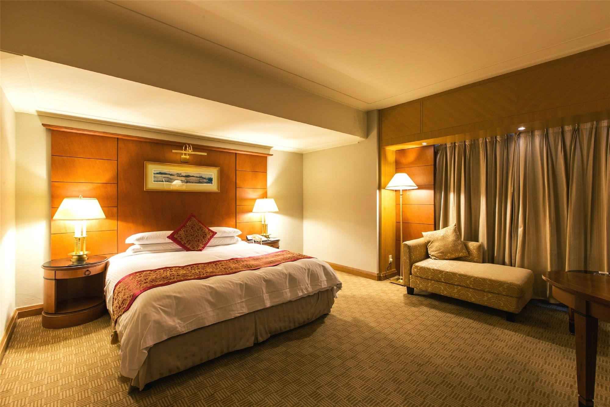 Ruishi Hotel Dalian Esterno foto