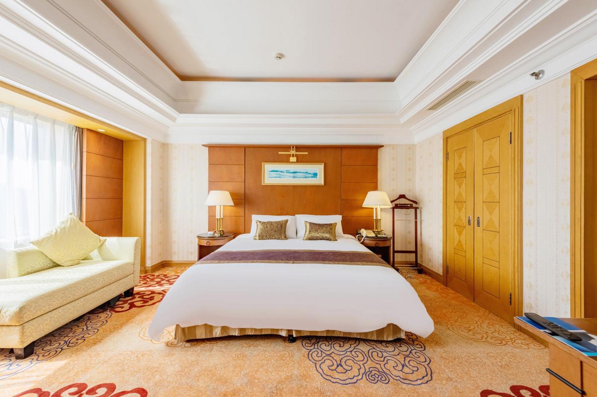 Ruishi Hotel Dalian Esterno foto