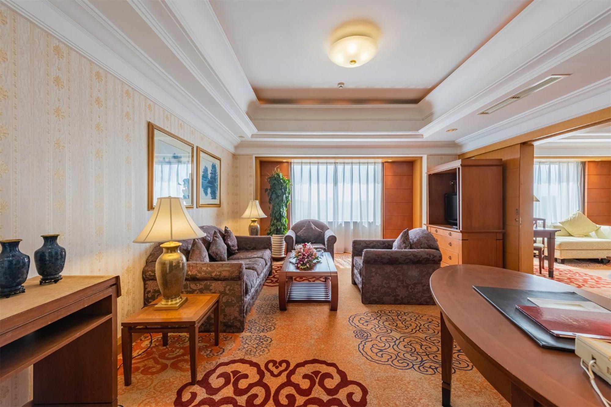 Ruishi Hotel Dalian Esterno foto
